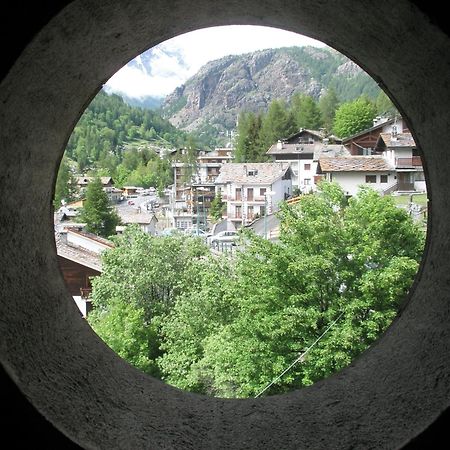 "Lo Mequio De Emilie" 2 Passi Da Centro E Piste Apartment Valtournenche Exterior photo